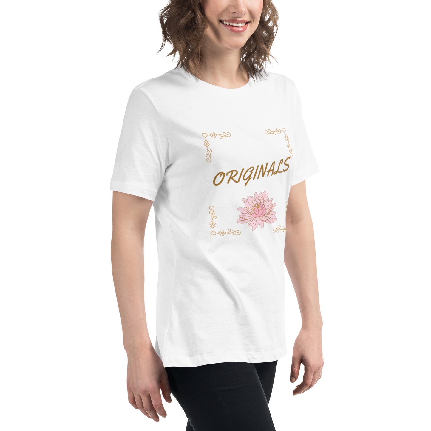 Personalisiertes Damen-T-Shirt mit floraler Eleganz